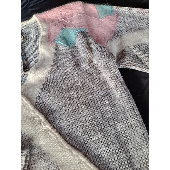 Vintage Ginenne Soft Fuzzy V-neck Sweater Tight Ribbed Hem & Sleeve Size M - Picture 4 of 6